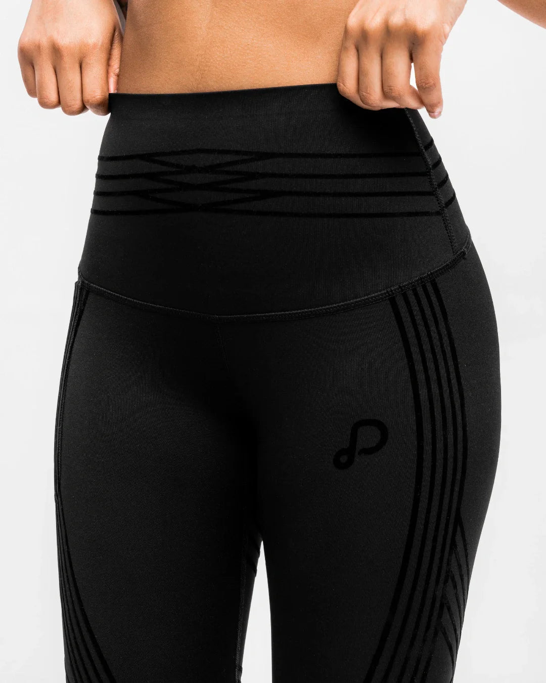 ليغينغز ثلاثي الأبعاد