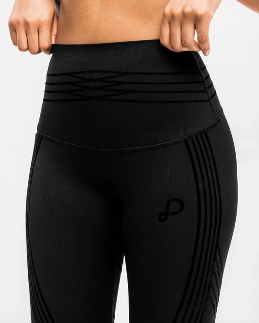 ليغينغز ثلاثي الأبعاد